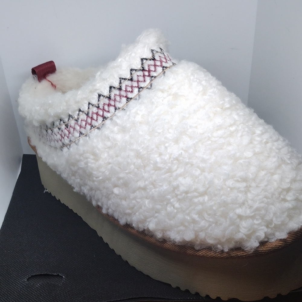 Cozy White Fleece Slip-On Clogs Women’s Size 10 (EU 41) Plush Comfort & Style